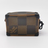 Louis Vuitton(LV) Nigo Soft Trunk Bag Limited Edition Giant Damier and Monogram Canvas Mini — thumbnail 3