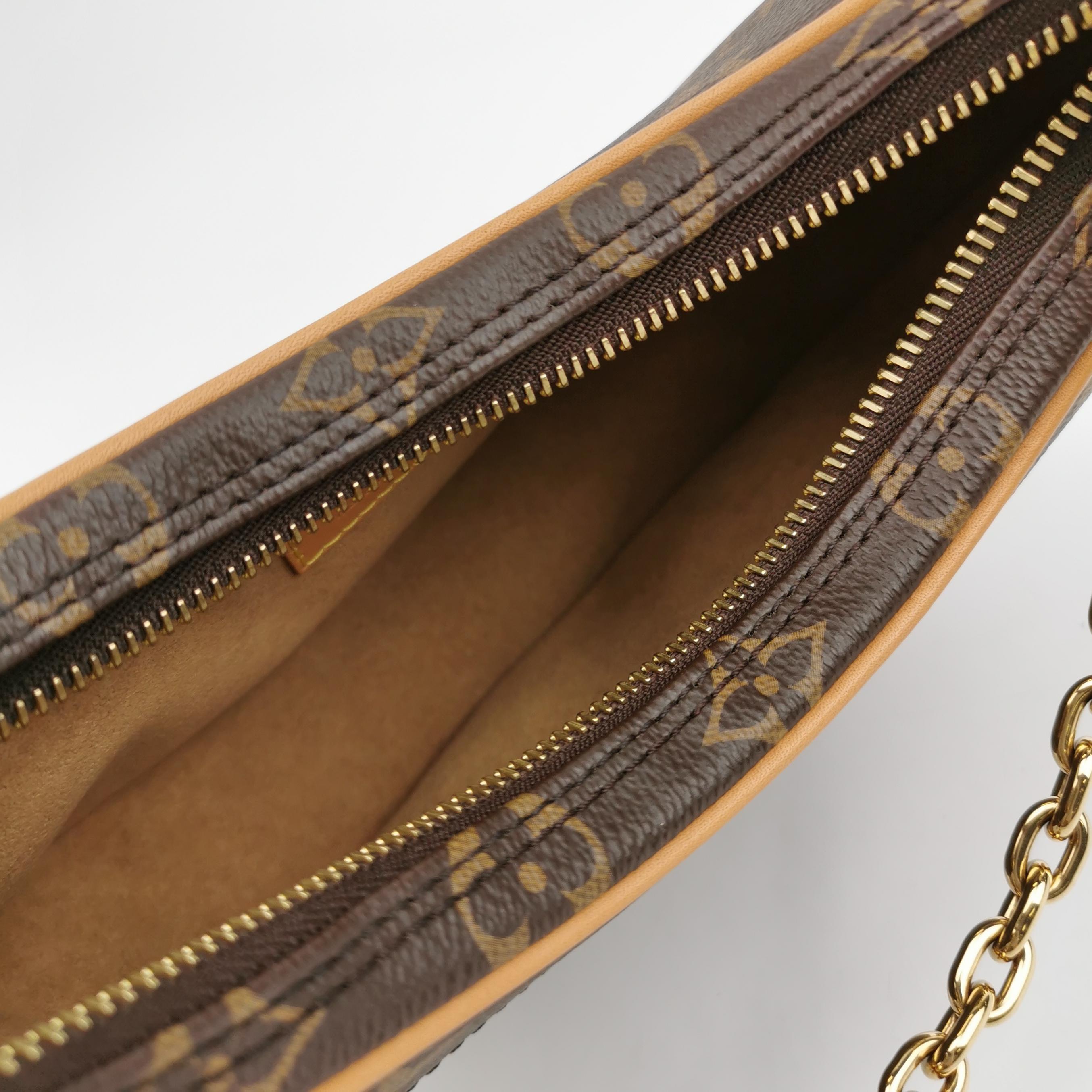 Louis Vuitton(LV) Loop Handbag Monogram Canvas — photo 8 of 13