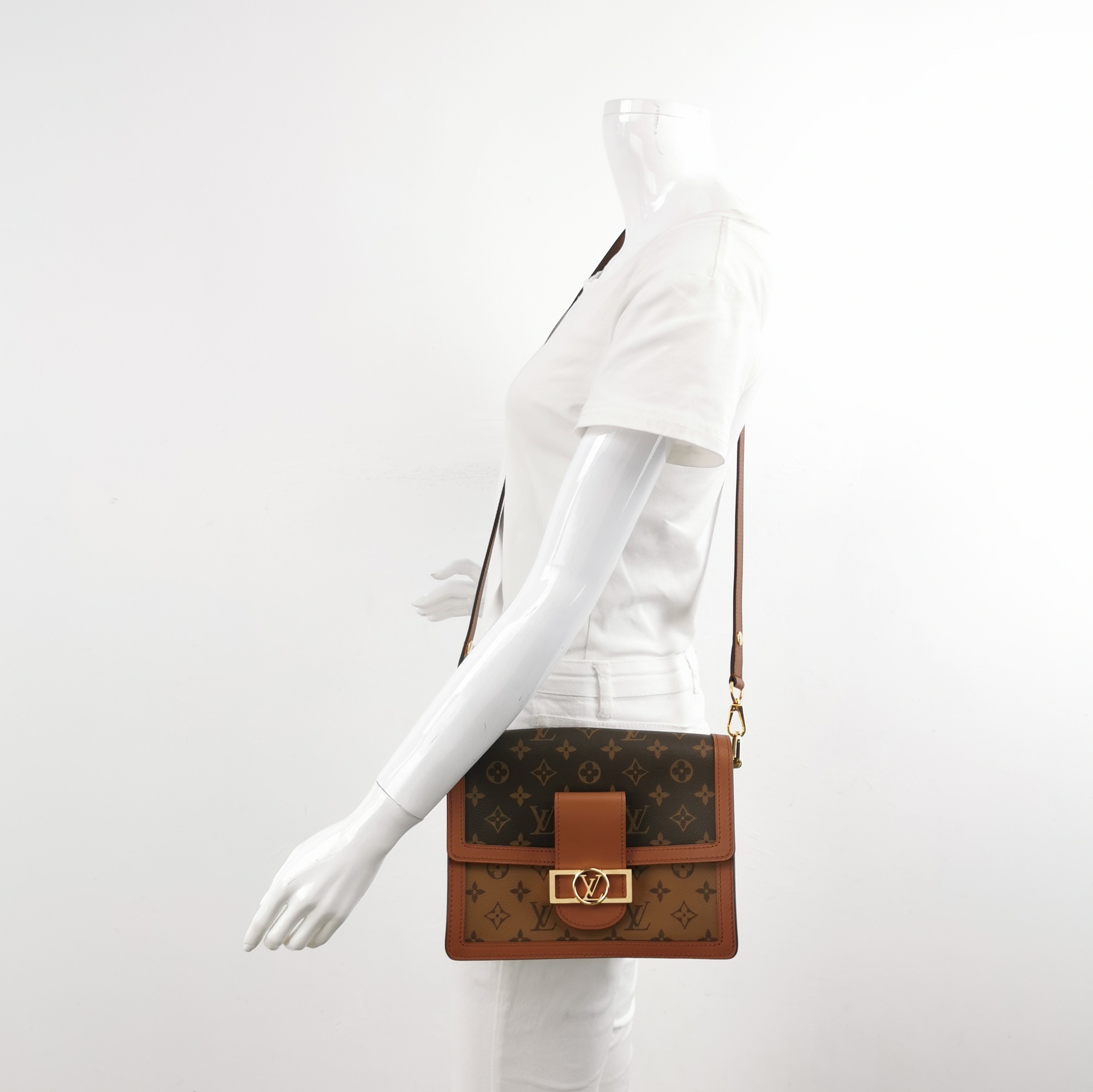 Louis Vuitton(LV) Dauphine Shoulder Bag Reverse Monogram Canvas MM — alternate view