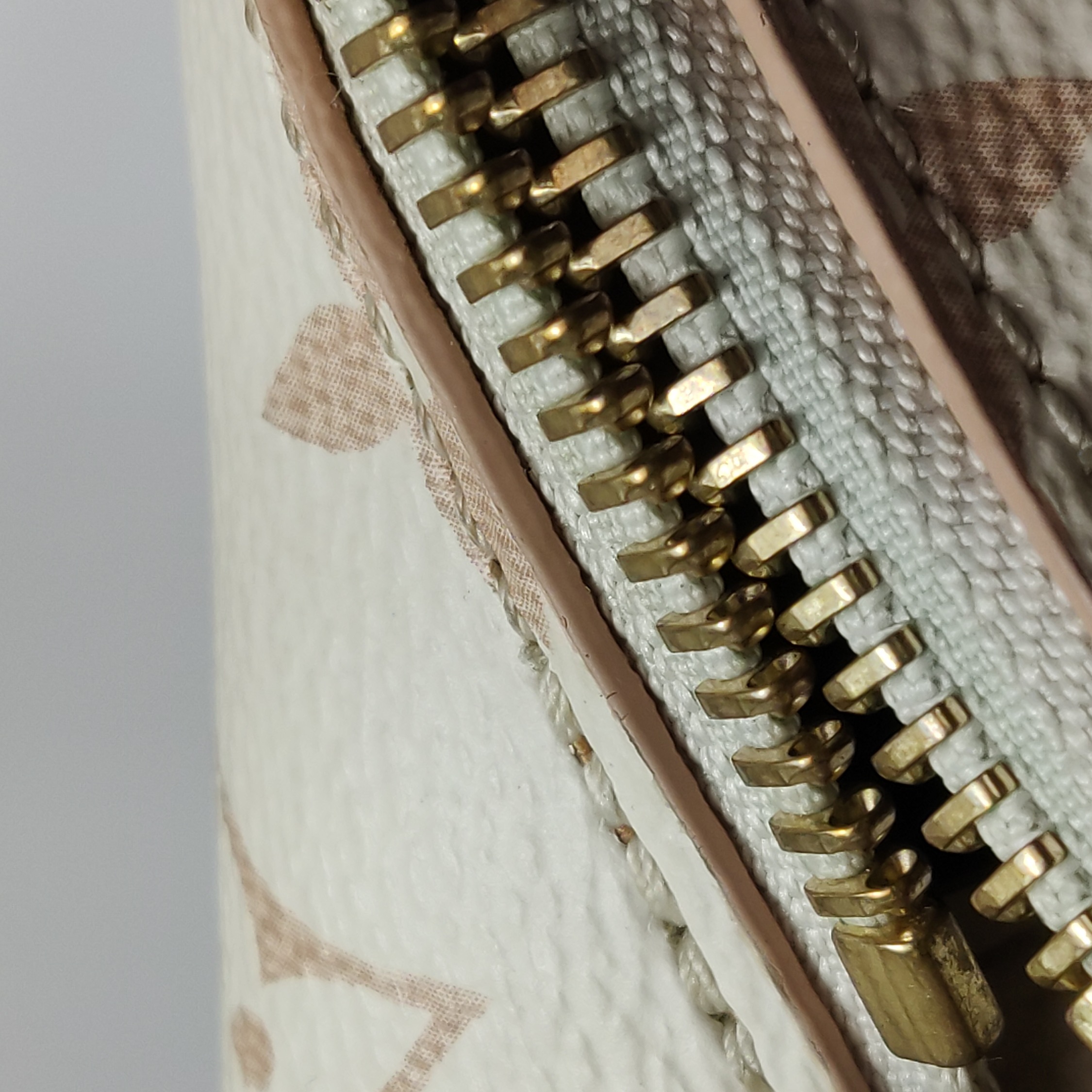 Louis Vuitton(LV) Side Trunk Handbag Monogram Dune Canvas MM — photo 20 of 25