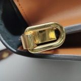 Louis Vuitton(LV) Dauphine Shoulder Bag Reverse Monogram Canvas MM — thumbnail 9