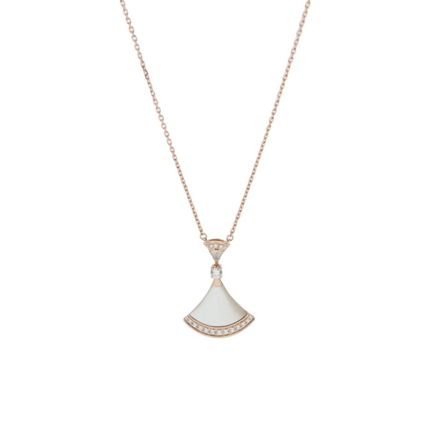 Bvlgari Divas' Dream Pendant Necklace 18K Rose Gold with Mother of Pearl and Diamonds Large — pre-owned, Vierlot