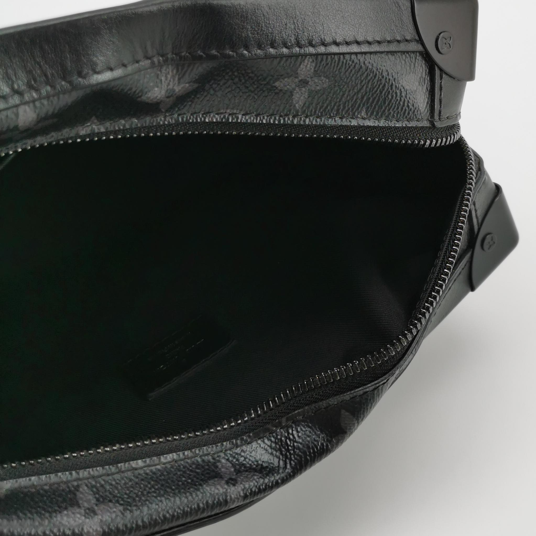 Louis Vuitton(LV) Soft Trunk Bag Monogram Eclipse Canvas — photo 7 of 14
