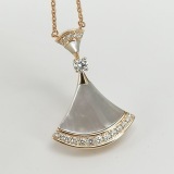 Bvlgari Divas' Dream Pendant Necklace 18K Rose Gold with Mother of Pearl and Diamonds Large — thumbnail 6