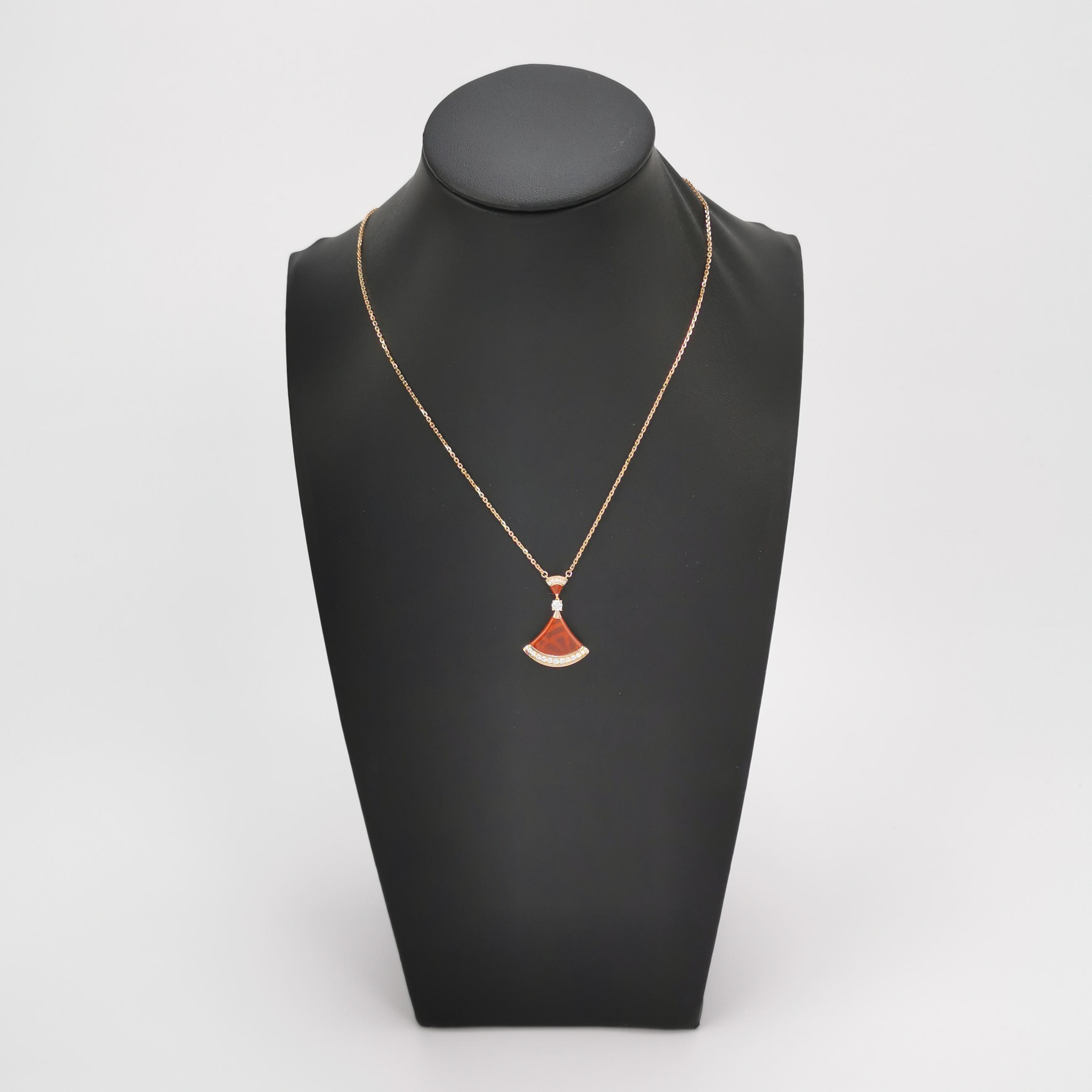 Bvlgari Divas' Dream Pendant Necklace 18K Rose Gold with Carnelian and Diamonds Large — alternate view