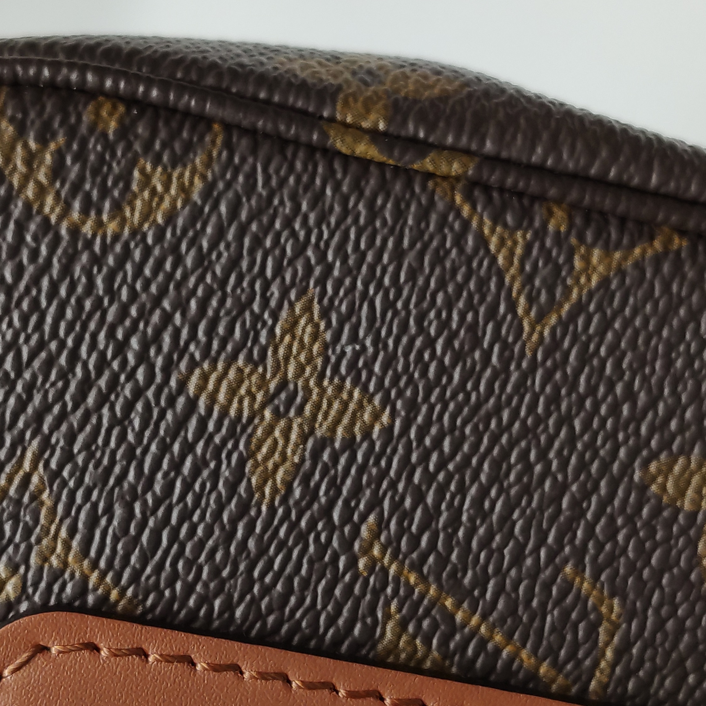 Louis Vuitton(LV) Marceau Handbag Monogram Canvas with Leather — photo 8 of 12