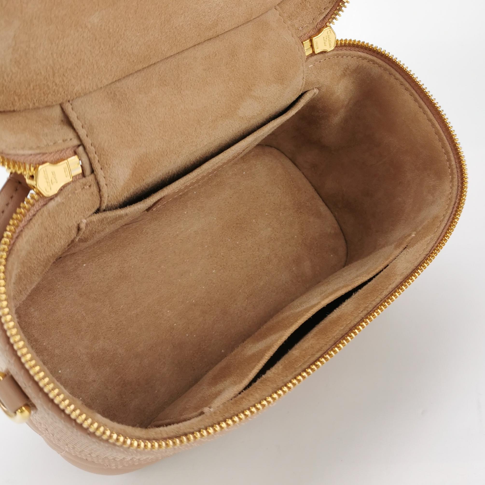 Christian Dior DiorTravel Convertible Vanity Case Cannage Quilt Lambskin Small — photo 7 of 15
