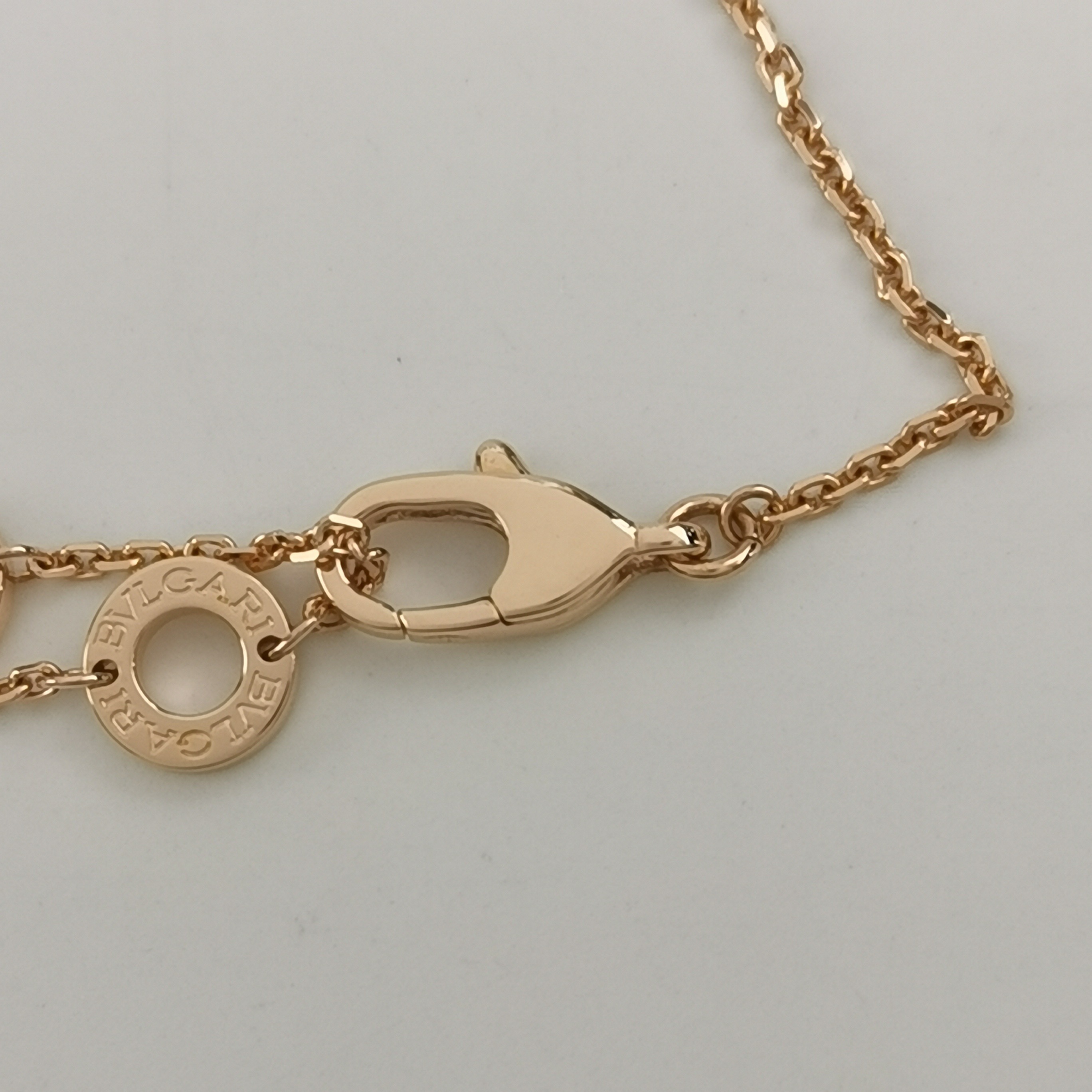Bvlgari Divas' Dream Pendant Necklace 18K Rose Gold with Carnelian and Diamonds Large — photo 6 of 7