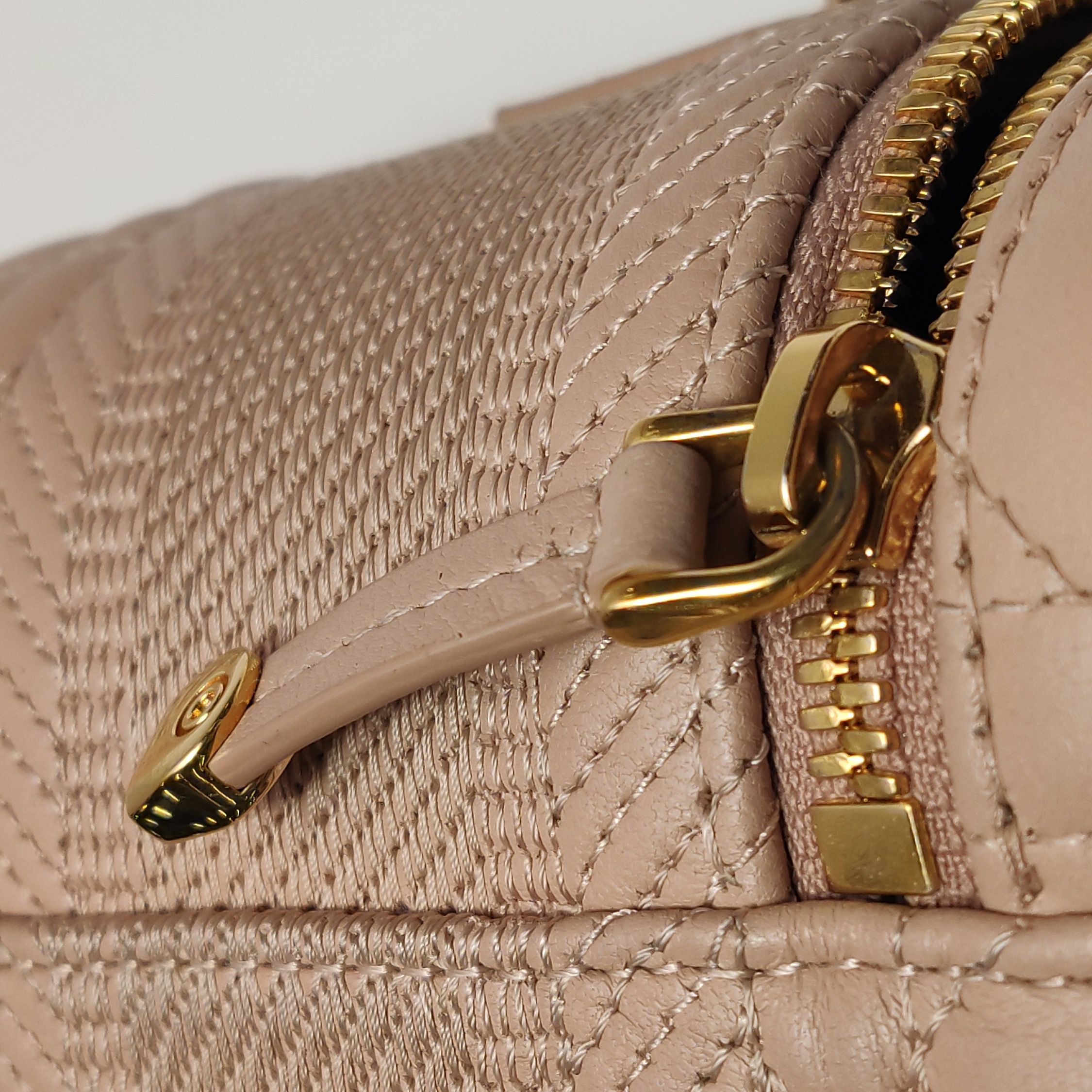 Christian Dior DiorTravel Convertible Vanity Case Cannage Quilt Lambskin Small — photo 13 of 15