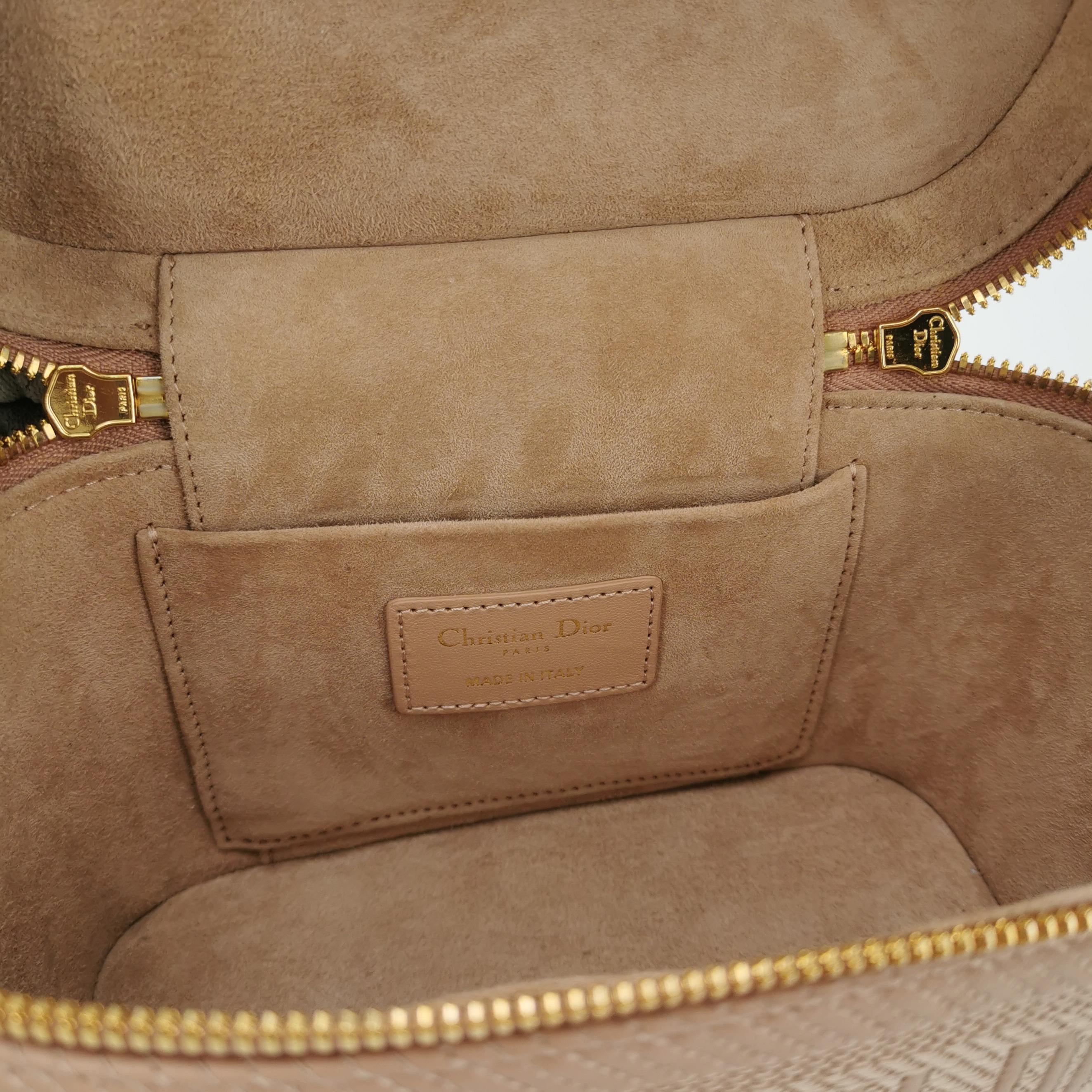 Christian Dior DiorTravel Convertible Vanity Case Cannage Quilt Lambskin Small — photo 8 of 15