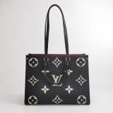 Louis Vuitton(LV) OnTheGo Tote Bicolor Monogram Empreinte Giant MM — thumbnail 5