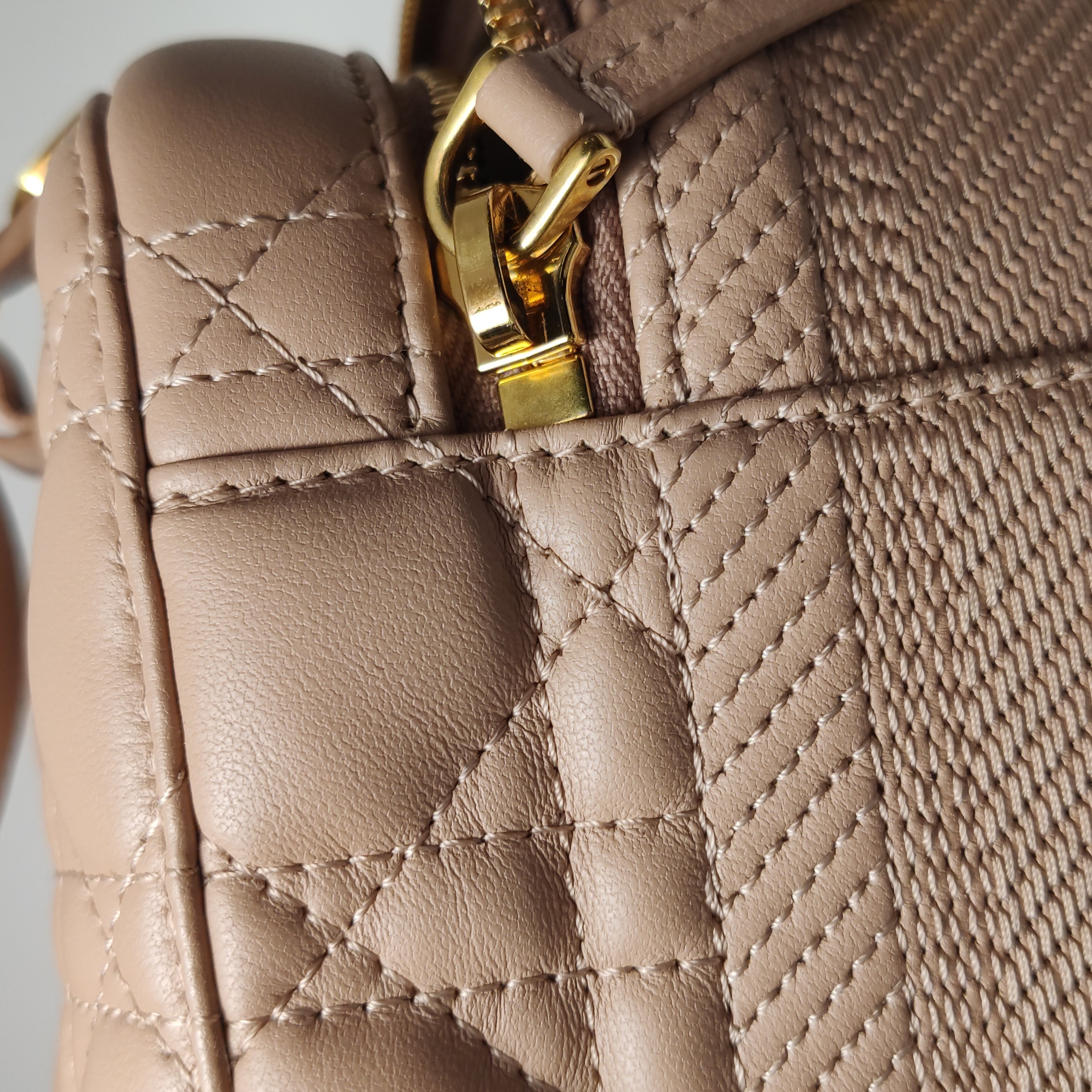 Christian Dior DiorTravel Convertible Vanity Case Cannage Quilt Lambskin Small — photo 12 of 15