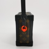 Louis Vuitton(LV) Solar Ray Soft Trunk Bag Monogram Canvas — thumbnail 4