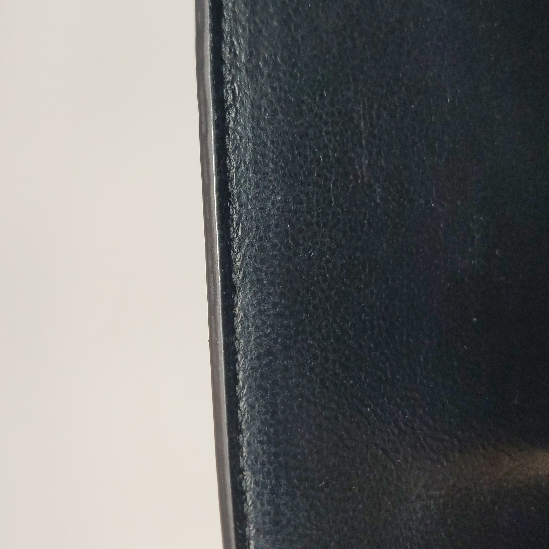 Saint Laurent(LV) Cassandra Chain Shoulder Bag Crocodile Embossed Leather Small