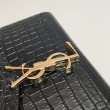 Saint Laurent(LV) Cassandra Chain Shoulder Bag Crocodile Embossed Leather Small — thumbnail 10