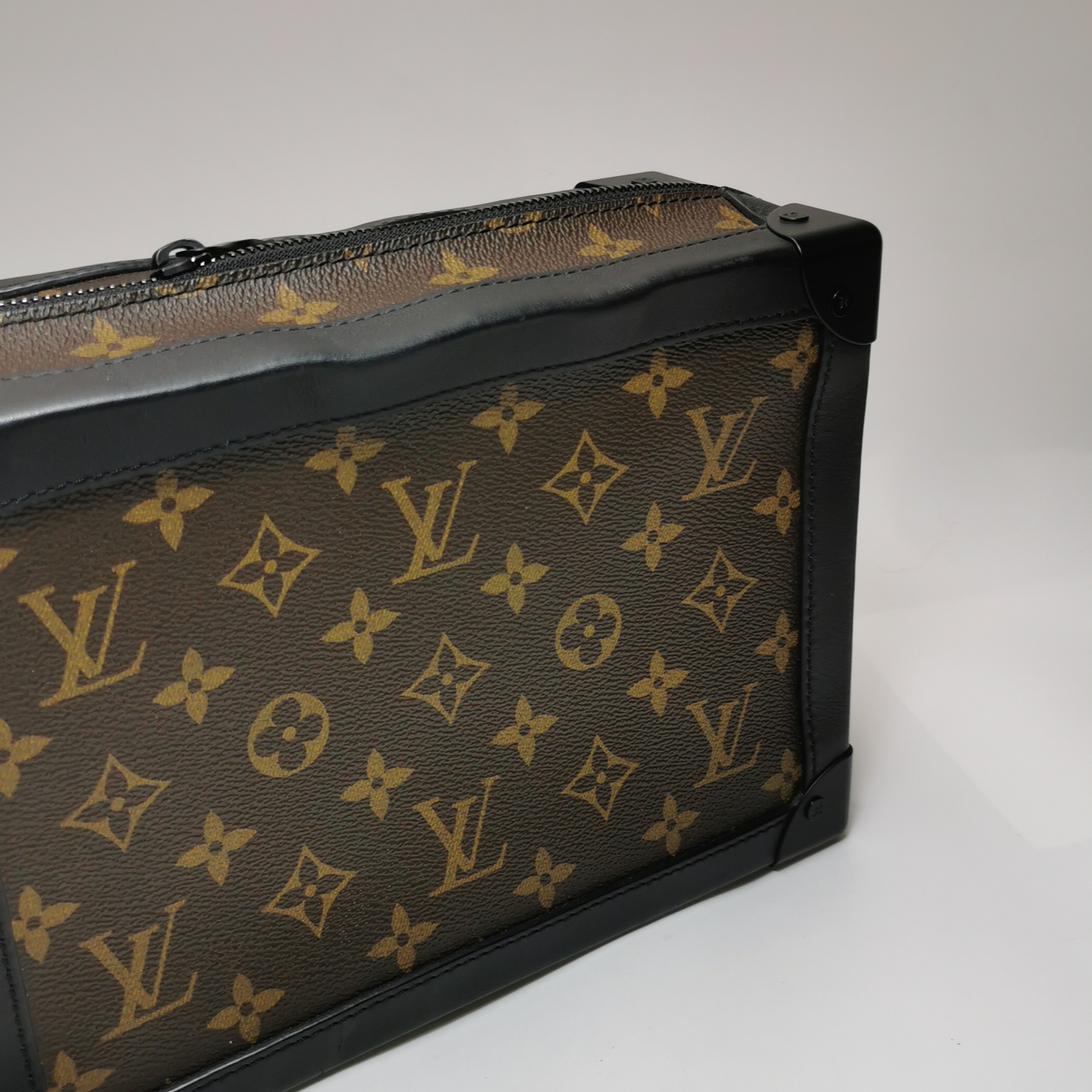 Louis Vuitton(LV) Solar Ray Soft Trunk Bag Monogram Canvas — photo 12 of 15