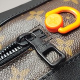 Louis Vuitton(LV) Solar Ray Soft Trunk Bag Monogram Canvas — thumbnail 9