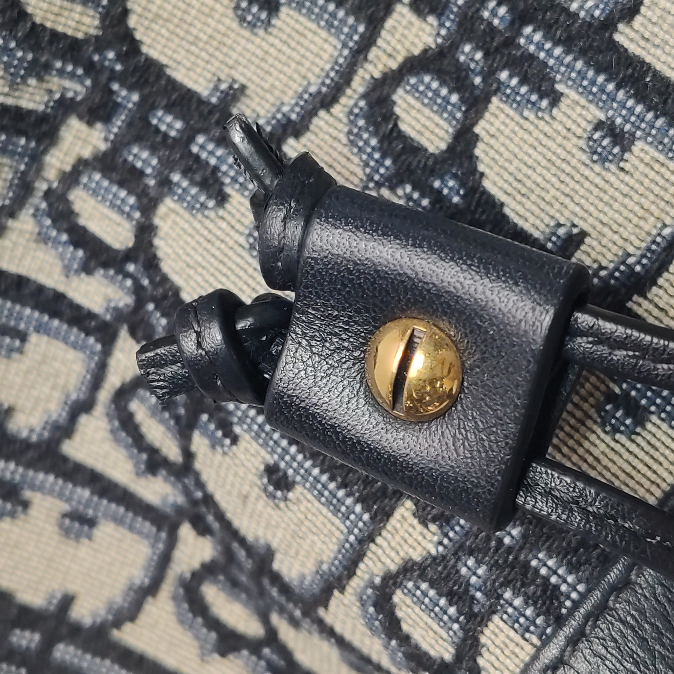 Christian Dior Oblique Jacquard Drawstring Bucket Bag Black Leather — photo 9 of 14