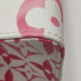 Louis Vuitton(LV) OnTheGo Tote By The Pool Monogram Watercolor Giant PM — thumbnail 16