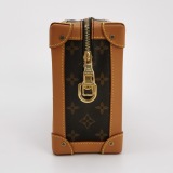 Louis Vuitton(LV) Legacy Soft Trunk Bag Monogram Canvas — thumbnail 4