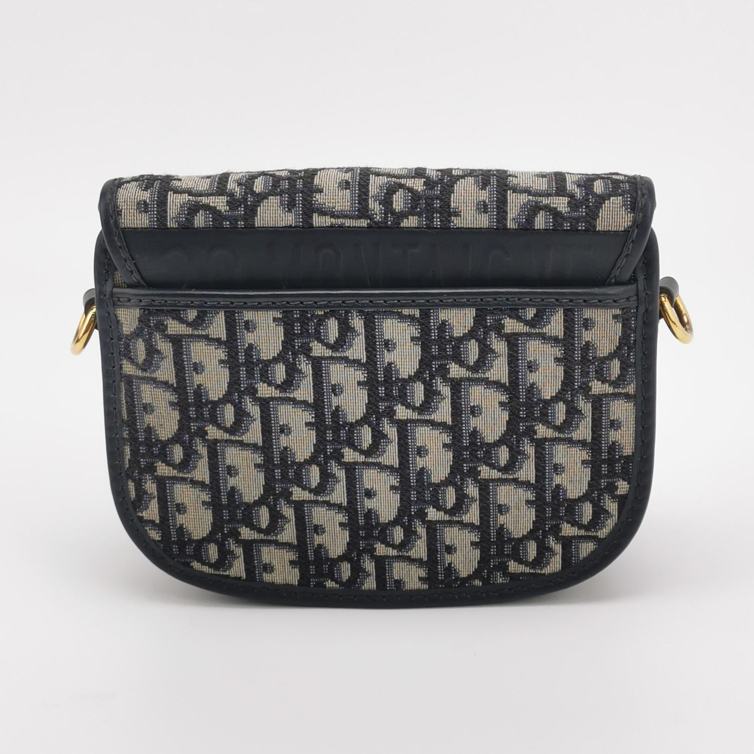 Christian Dior Bobby Flap Bag Oblique Canvas Small — photo 3 of 14