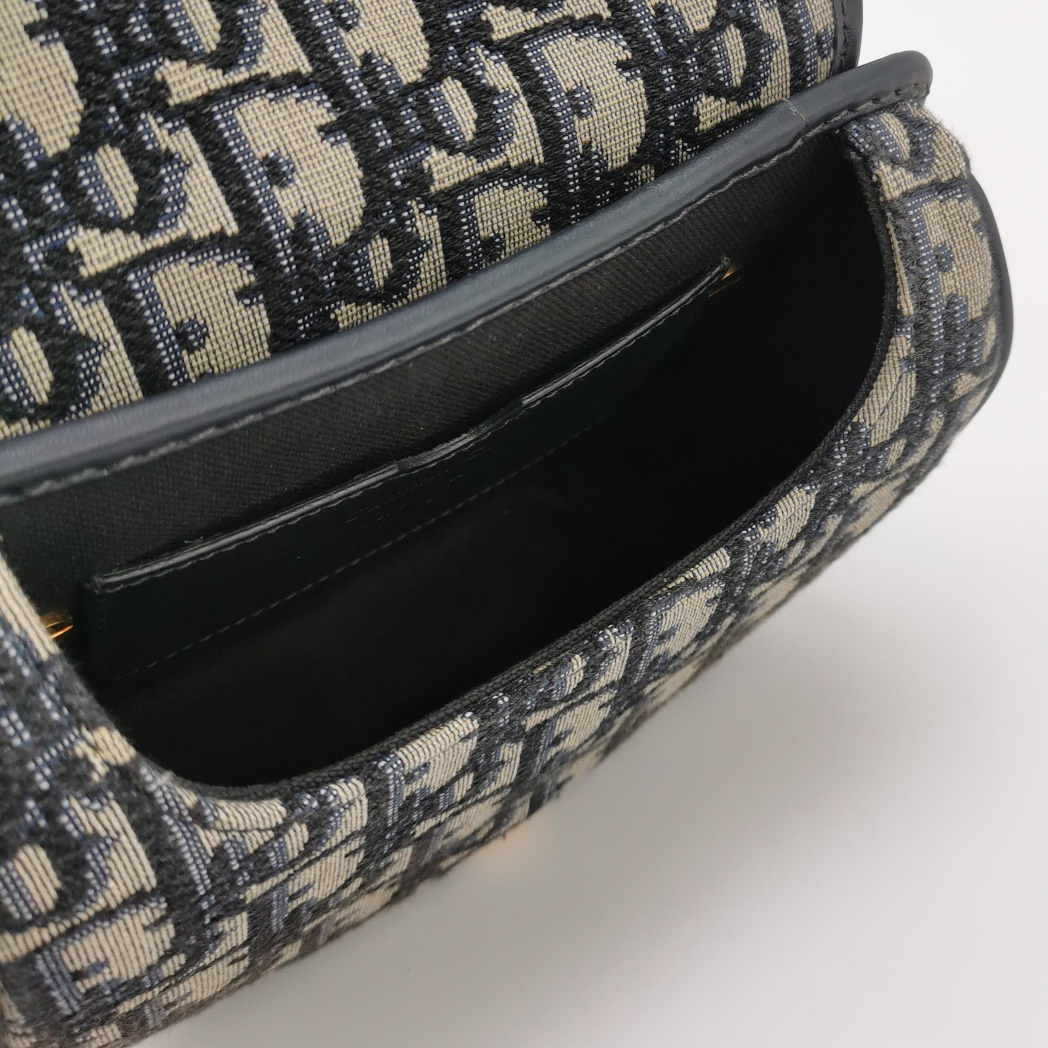 Christian Dior Bobby Flap Bag Oblique Canvas Small — photo 7 of 14