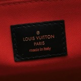 Louis Vuitton(LV) OnTheGo Tote Reverse Monogram Giant PM — thumbnail 10