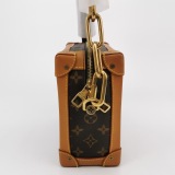 Louis Vuitton(LV) Legacy Soft Trunk Bag Monogram Canvas — thumbnail 4