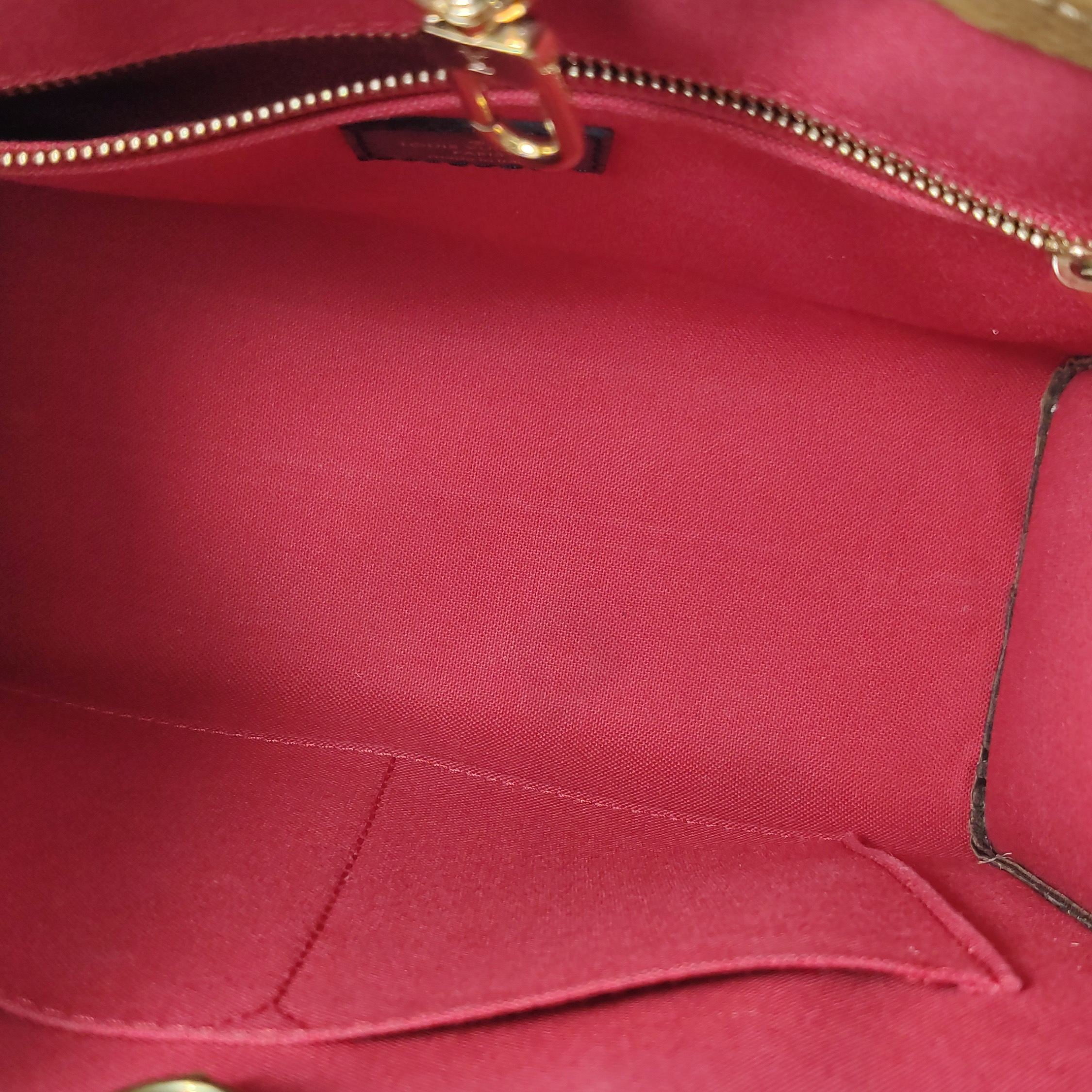 Louis Vuitton(LV) OnTheGo Tote Reverse Monogram Giant PM — photo 12 of 24