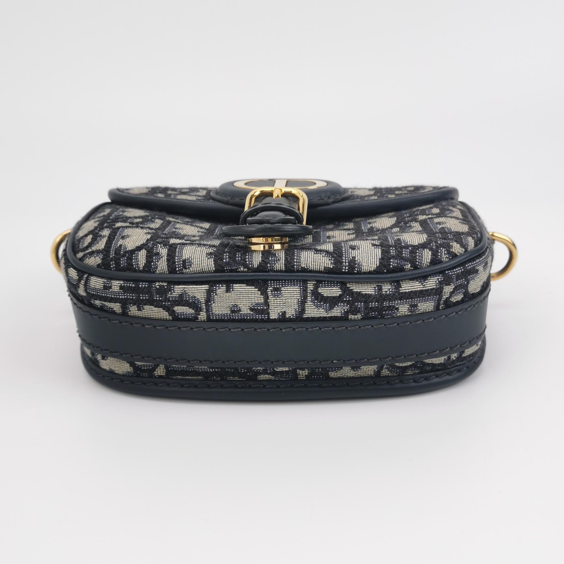 Christian Dior Bobby Flap Bag Oblique Canvas Small — photo 6 of 15