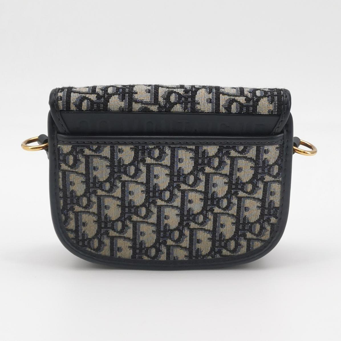Christian Dior Bobby Flap Bag Oblique Canvas Small — photo 3 of 15