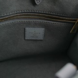 Louis Vuitton(LV) OnTheGo Tote Monogram Empreinte Giant PM — thumbnail 9