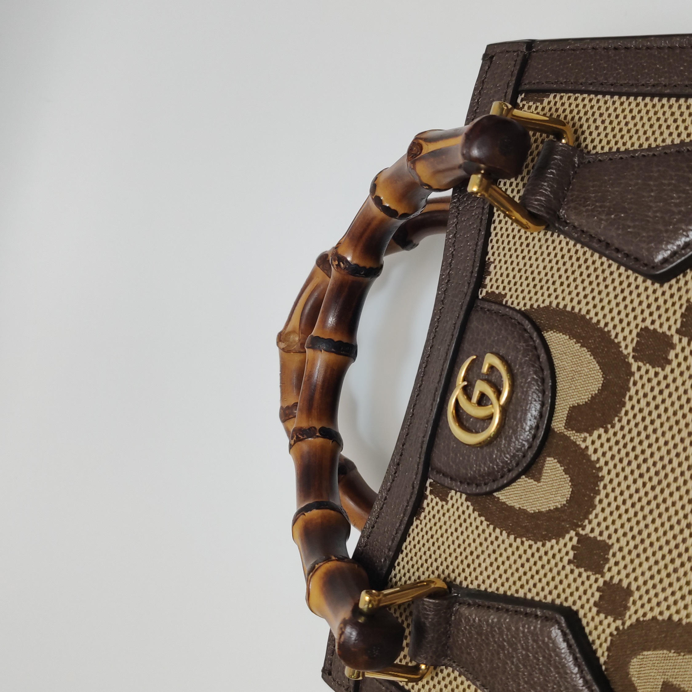 Gucci Diana NM Bamboo Handle Tote Jumbo GG Canvas Mini — photo 8 of 14