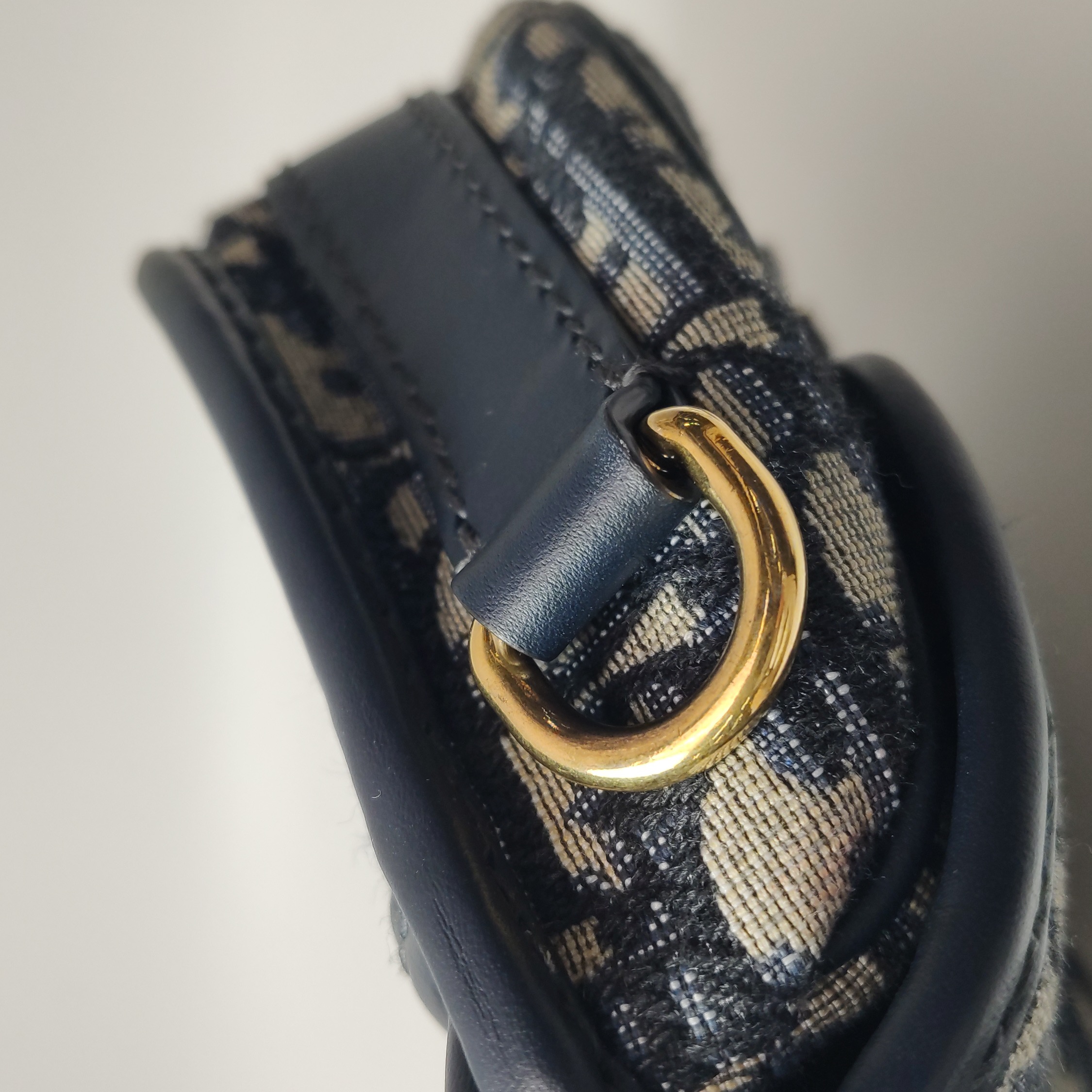 Christian Dior Bobby Flap Bag Oblique Canvas Small — photo 14 of 15