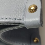 Louis Vuitton(LV) OnTheGo Tote Monogram Empreinte Giant PM — thumbnail 11