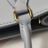 Louis Vuitton(LV) OnTheGo Tote Monogram Empreinte Giant PM — thumbnail 17