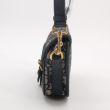 Christian Dior Bobby Flap Bag Oblique Canvas Small — thumbnail 4