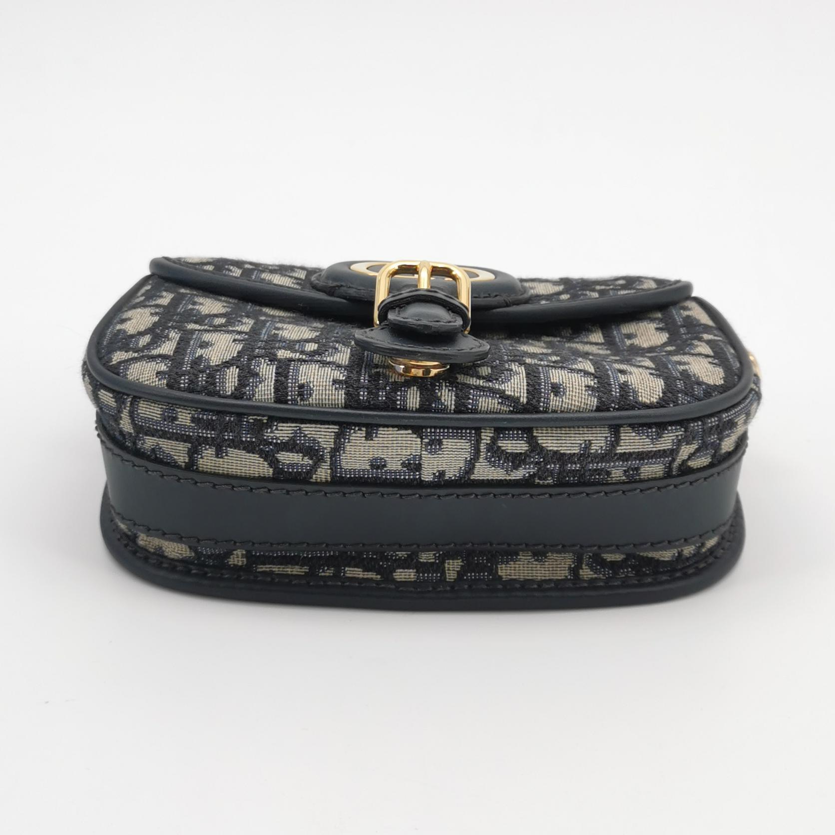 Christian Dior Bobby Flap Bag Oblique Canvas Small — photo 6 of 13