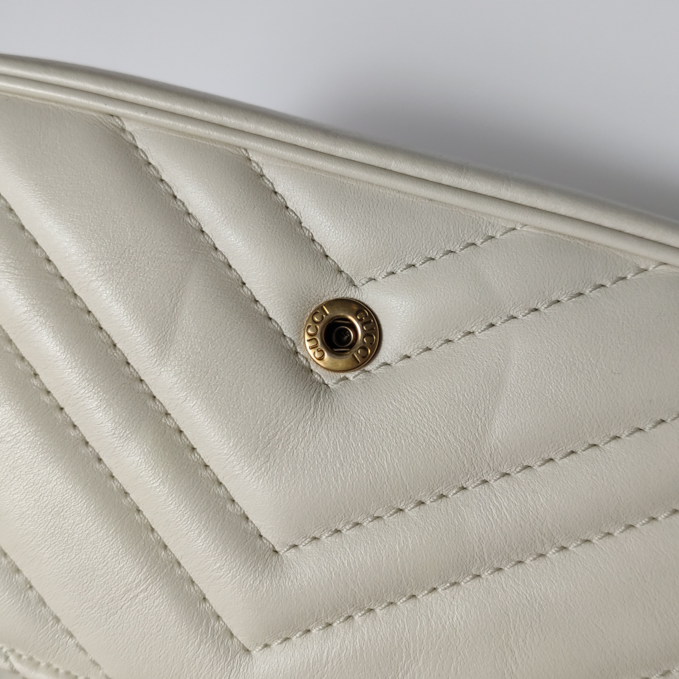 Gucci GG Marmont Flap Bag Matelasse Leather Mini
