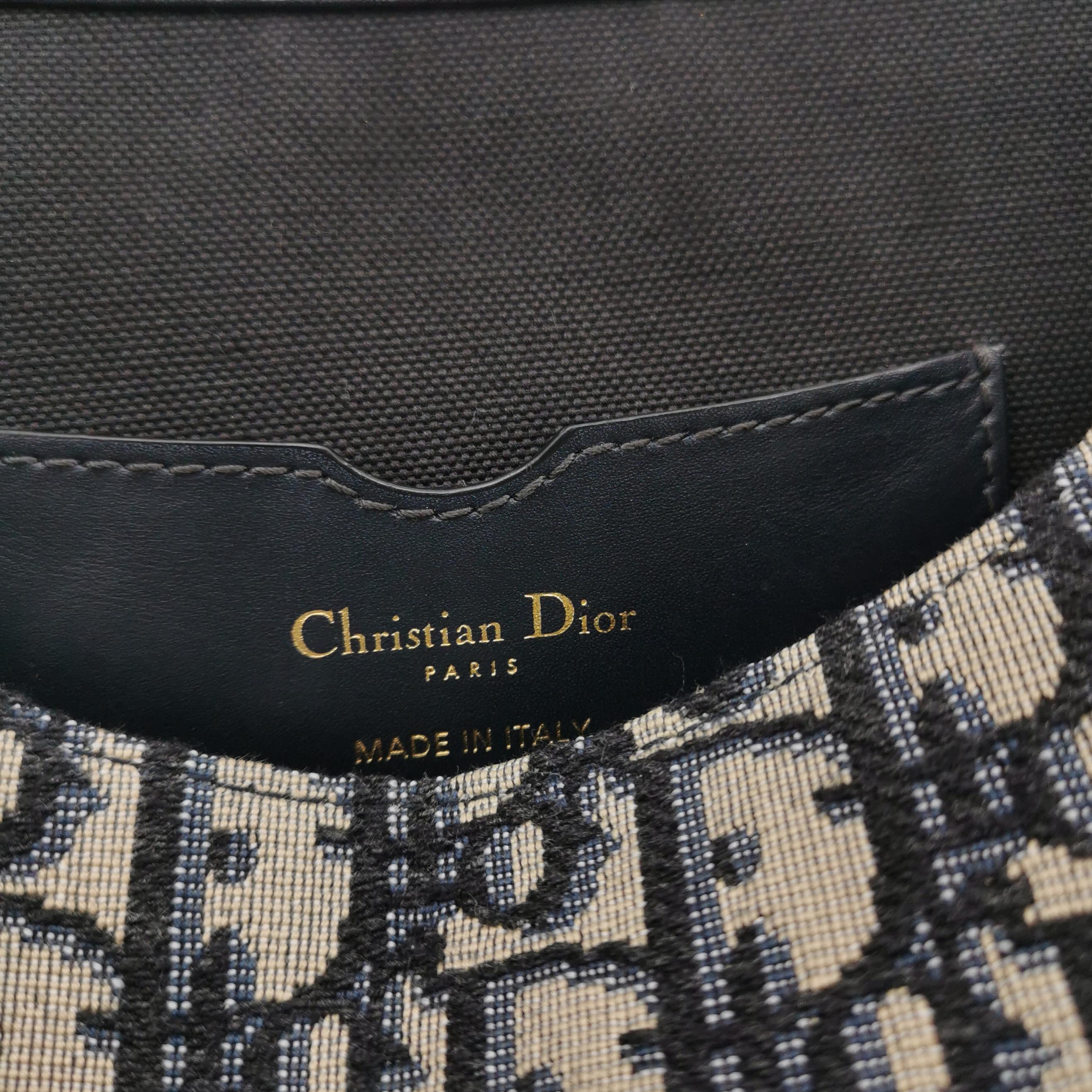 Christian Dior Bobby Flap Bag Oblique Canvas Medium — photo 8 of 15
