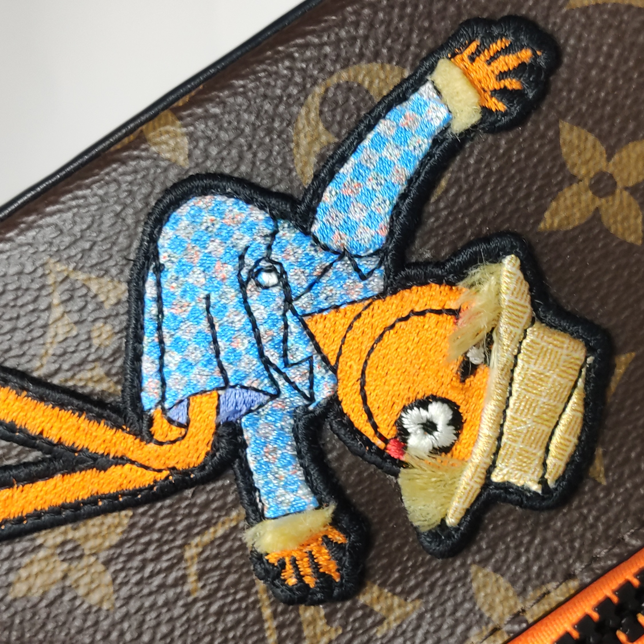 Louis Vuitton(LV) Soft Trunk Bag Monogram Canvas with LV Friends Patch Mini — photo 10 of 14