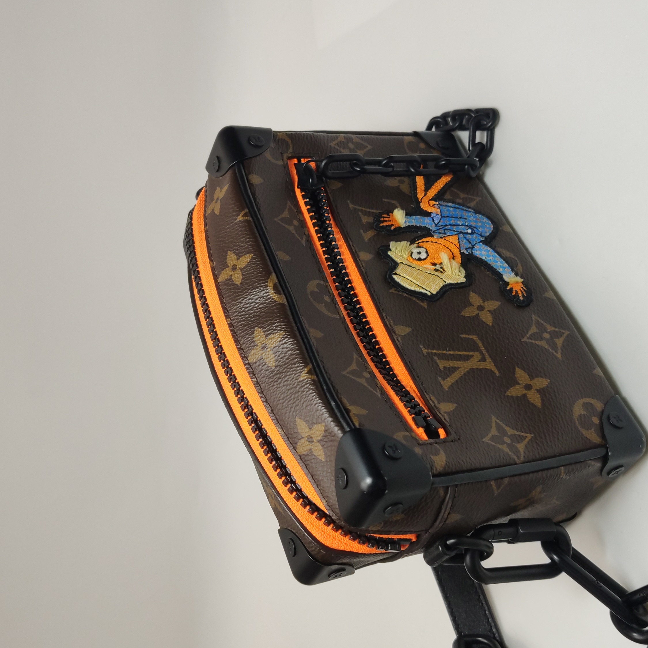 Louis Vuitton(LV) Soft Trunk Bag Monogram Canvas with LV Friends Patch Mini — photo 13 of 14