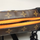 Louis Vuitton(LV) Soft Trunk Bag Monogram Canvas with LV Friends Patch Mini — thumbnail 9