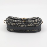 Christian Dior Bobby Flap Bag Oblique Canvas Medium — thumbnail 6