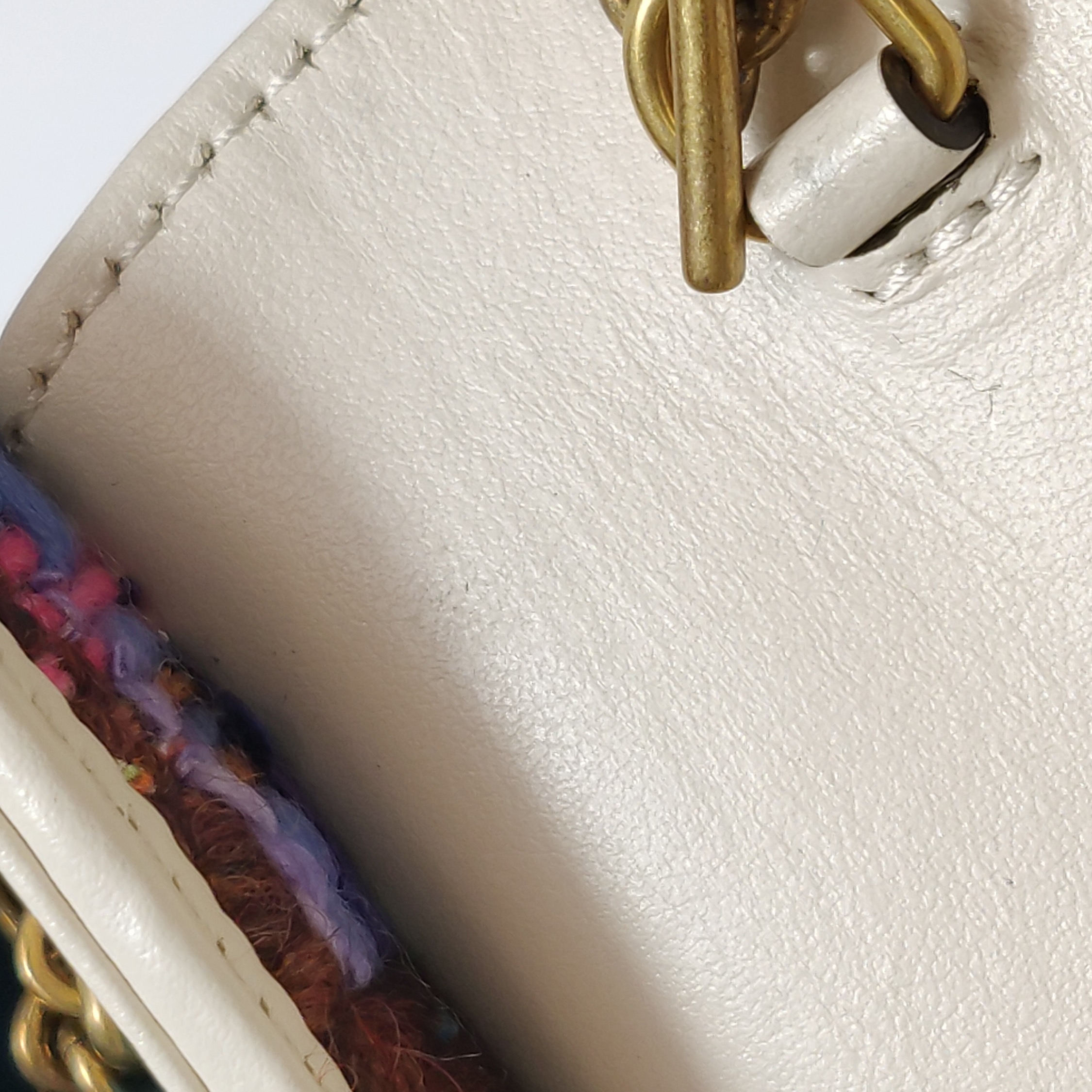 Gucci GG Marmont Flap Bag Matelasse Leather Super Mini — photo 15 of 22
