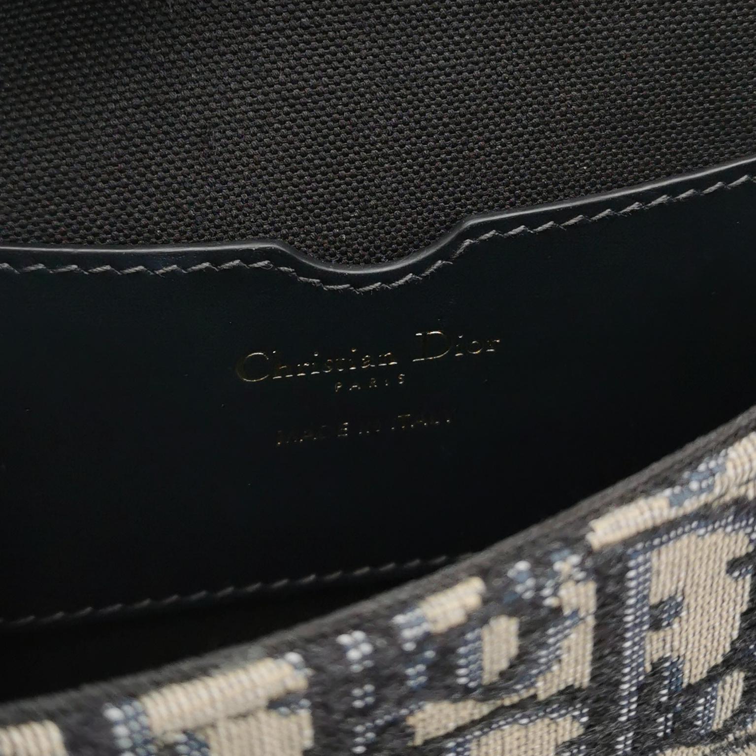 Christian Dior Bobby Flap Bag Oblique Canvas Medium — photo 8 of 15