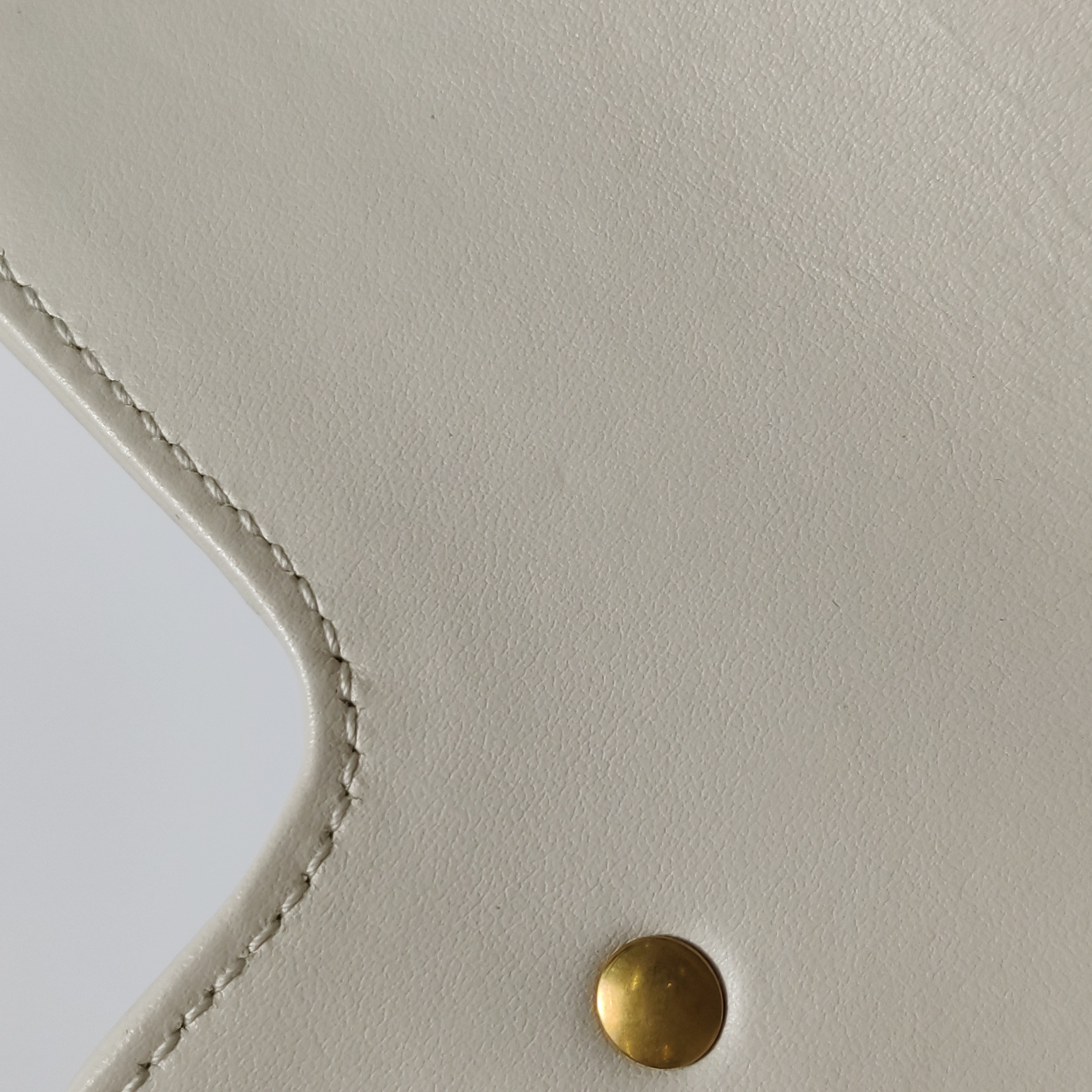 Gucci GG Marmont Flap Bag Matelasse Leather Super Mini — photo 16 of 22
