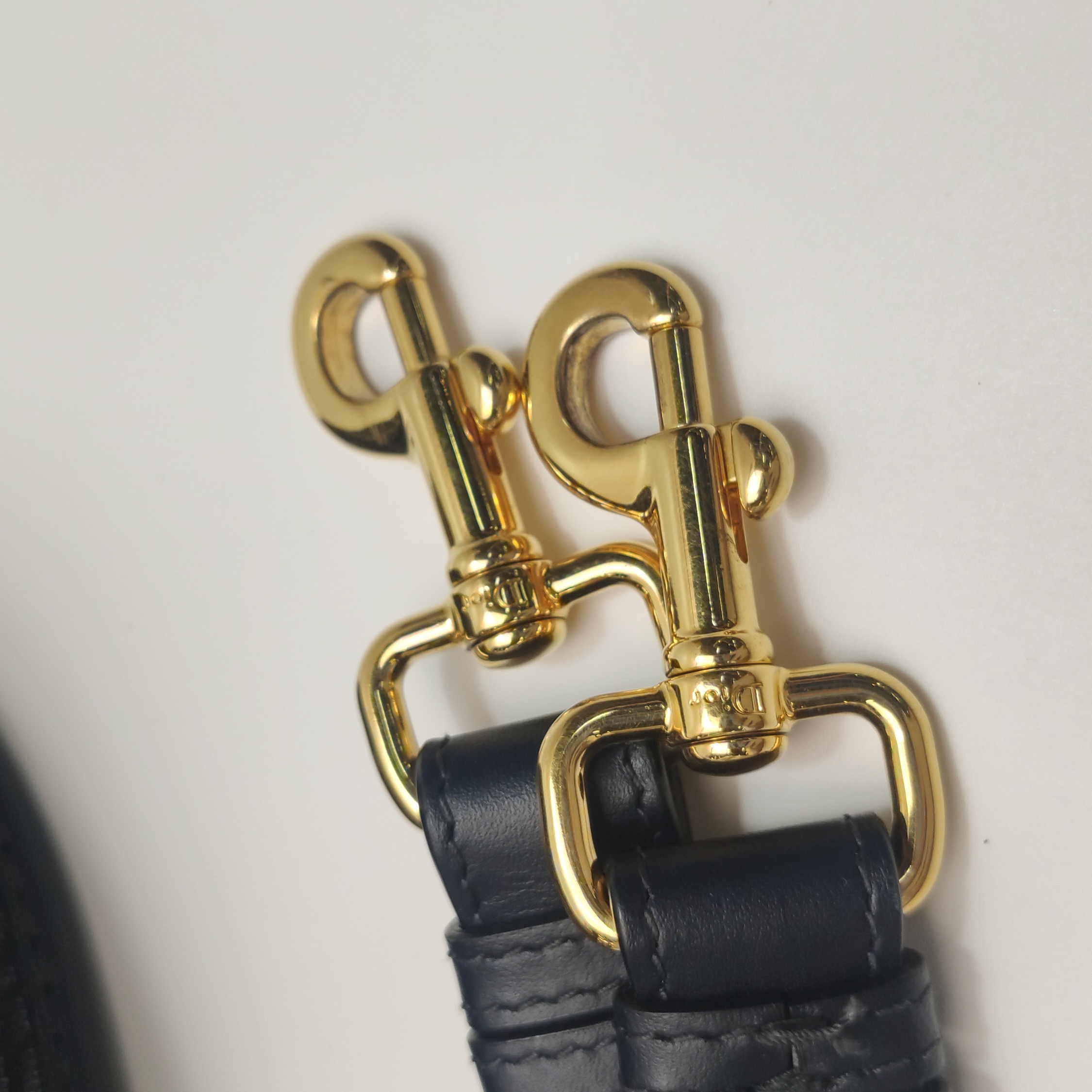 Christian Dior Bobby Flap Bag Oblique Canvas Medium — photo 14 of 15