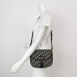 Christian Dior Bobby Flap Bag Oblique Canvas Medium — thumbnail 2