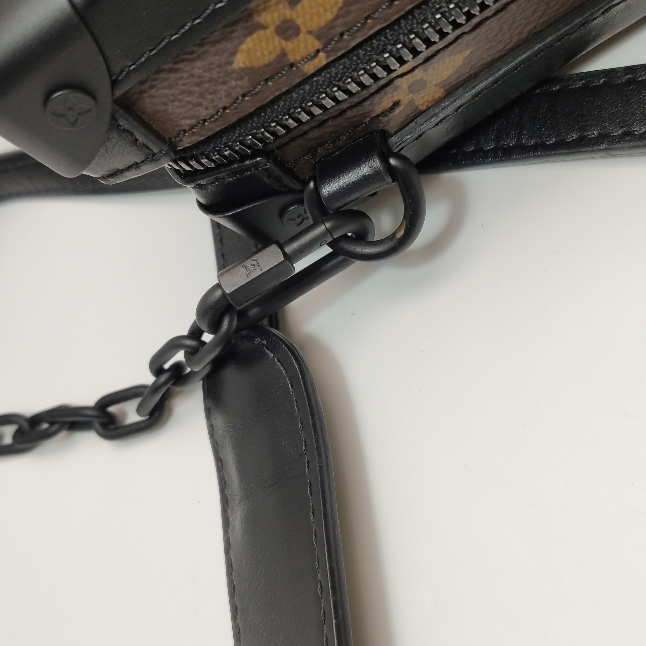 Louis Vuitton(LV) Vertical Soft Trunk Bag Monogram Tuffetage Canvas — photo 9 of 14